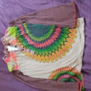 Funky long sleeve tee shirt.